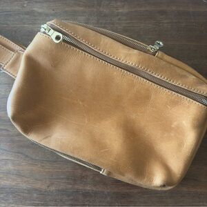 Parker clay bale sling bag
